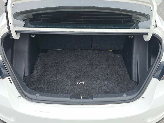 2018 Toyota Yaris iA Automatic - 22949899 - 34