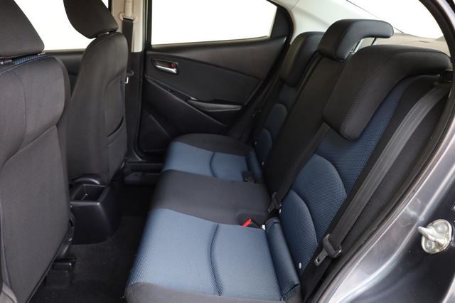 2018 Toyota Yaris iA Ext Cab 161.5" WB SL - 23027867 - 16