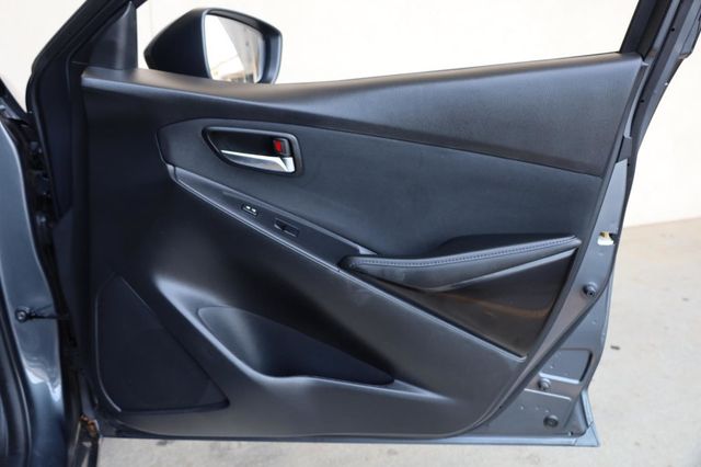 2018 Toyota Yaris iA Ext Cab 161.5" WB SL - 23027867 - 23