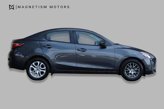 2018 Toyota Yaris iA Ext Cab 161.5" WB SL - 23027867 - 2