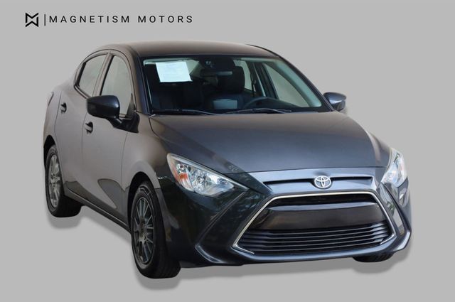 2018 Toyota Yaris iA Ext Cab 161.5" WB SL - 23027867 - 3