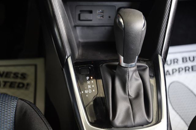 2018 Toyota Yaris iA Ext Cab 161.5" WB SL - 23027867 - 40