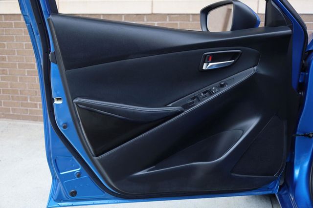 2018 Toyota Yaris iA Ext Cab 161.5" WB SL - 23059518 - 11