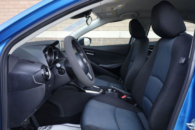 2018 Toyota Yaris iA Ext Cab 161.5" WB SL - 23059518 - 13