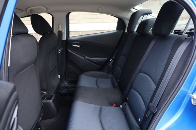 2018 Toyota Yaris iA Ext Cab 161.5" WB SL - 23059518 - 16