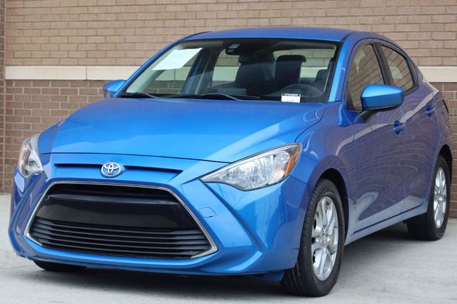 2018 Toyota Yaris iA Ext Cab 161.5" WB SL - 23059518 - 3