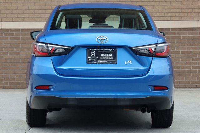 2018 Toyota Yaris iA Ext Cab 161.5" WB SL - 23059518 - 8