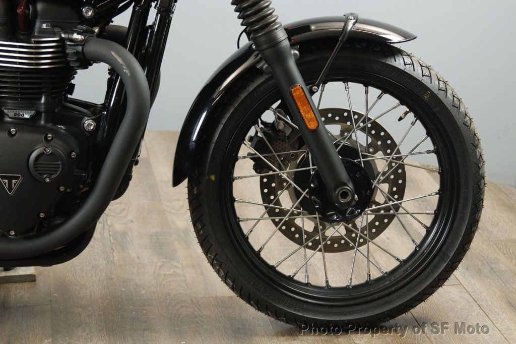 2018 Triumph Bonneville T100 BLACK Only 860 Miles! - 22950799 - 13