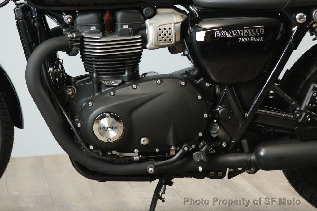 2018 Triumph Bonneville T100 BLACK Only 860 Miles! - 22950799 - 14