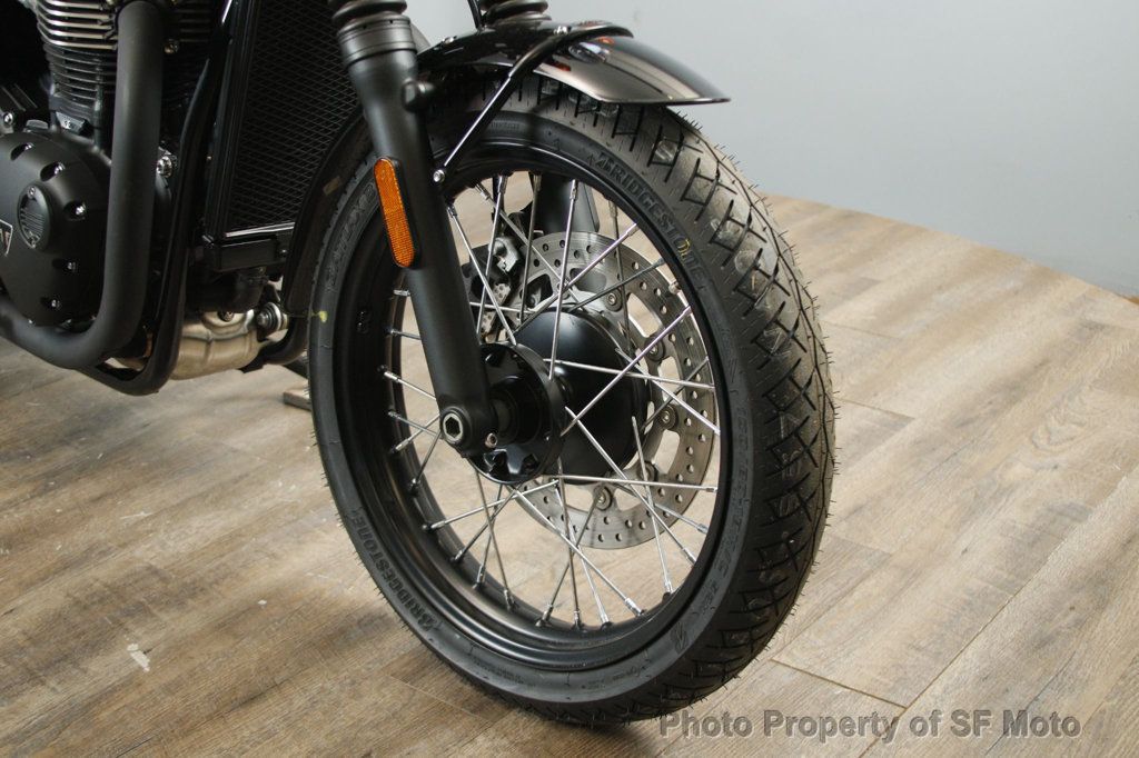 2018 Triumph Bonneville T100 BLACK Only 860 Miles! - 22950799 - 21