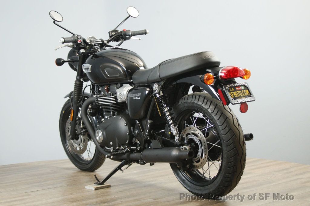 2018 Triumph Bonneville T100 BLACK Only 860 Miles! - 22950799 - 33