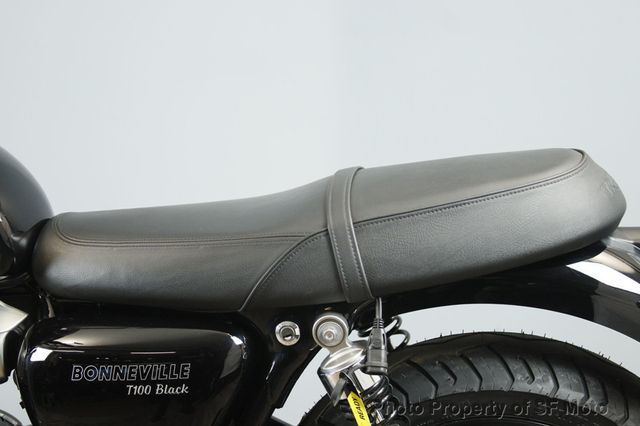 2018 Triumph Bonneville T100 BLACK Only 860 Miles! - 22950799 - 43