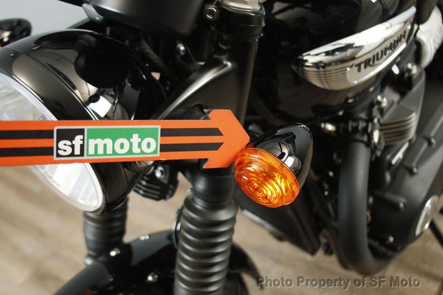 2018 Triumph Bonneville T100 BLACK Only 860 Miles! - 22950799 - 50