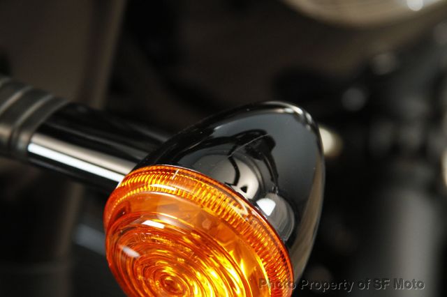 2018 Triumph Bonneville T100 BLACK Only 860 Miles! - 22950799 - 51