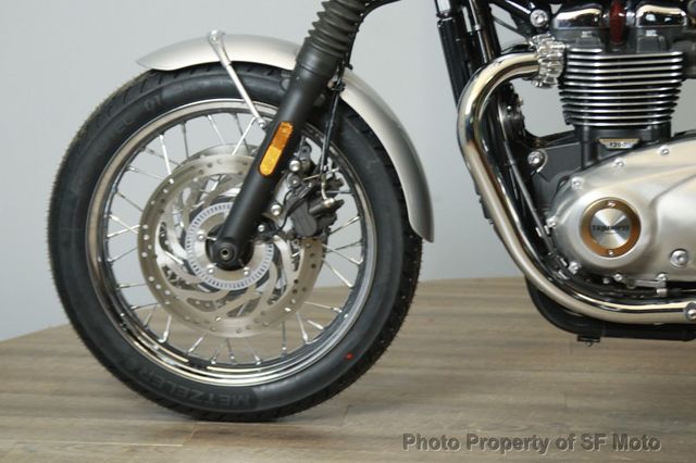 2018 Triumph Bonneville T120 Two Tone One Owner, 3502 Mi - 22927238 - 12