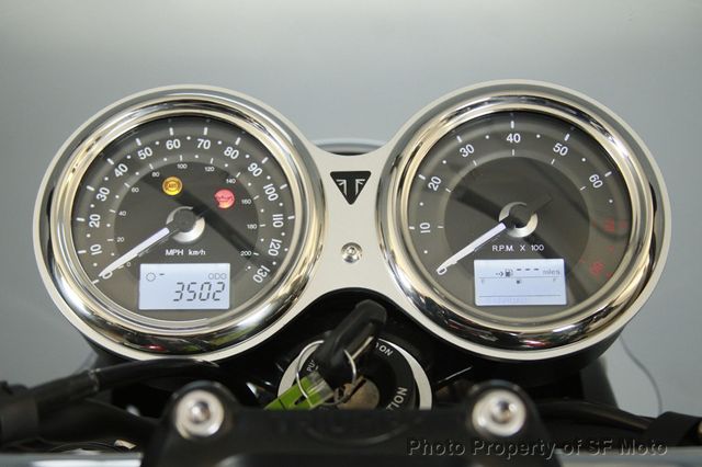 2018 Triumph Bonneville T120 Two Tone One Owner, 3502 Mi - 22927238 - 29