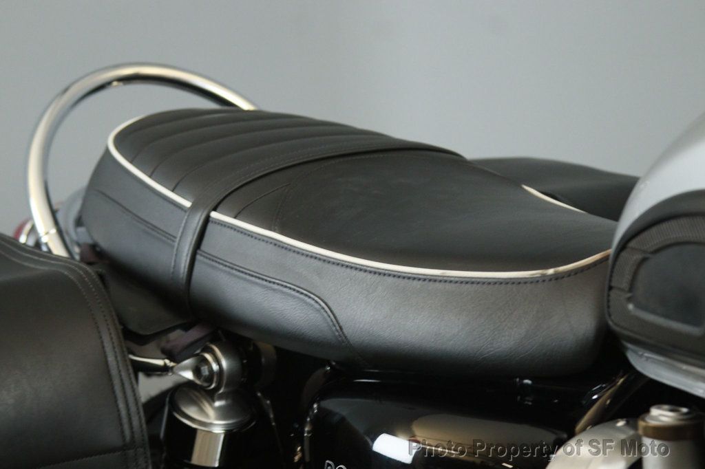 2018 Triumph Bonneville T120 Two Tone One Owner, 3502 Mi - 22927238 - 38