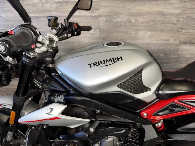 2018 Triumph Street Triple 765 R LOW MILES! - 22928122 - 12