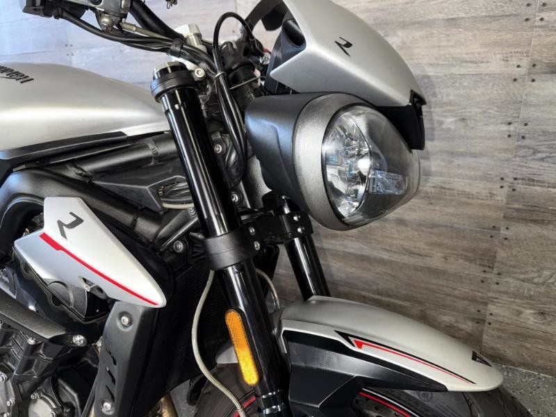 2018 Triumph Street Triple 765 R LOW MILES! - 22928122 - 8