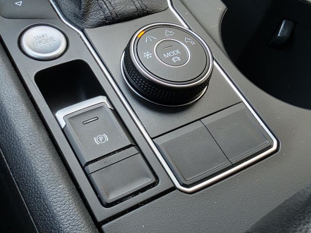 2018 Volkswagen Atlas 3.6L V6 SE 4MOTION - 23018089 - 22