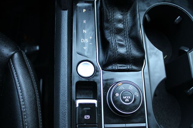 2018 Volkswagen Atlas 3.6L V6 SE 4MOTION - 22959427 - 24