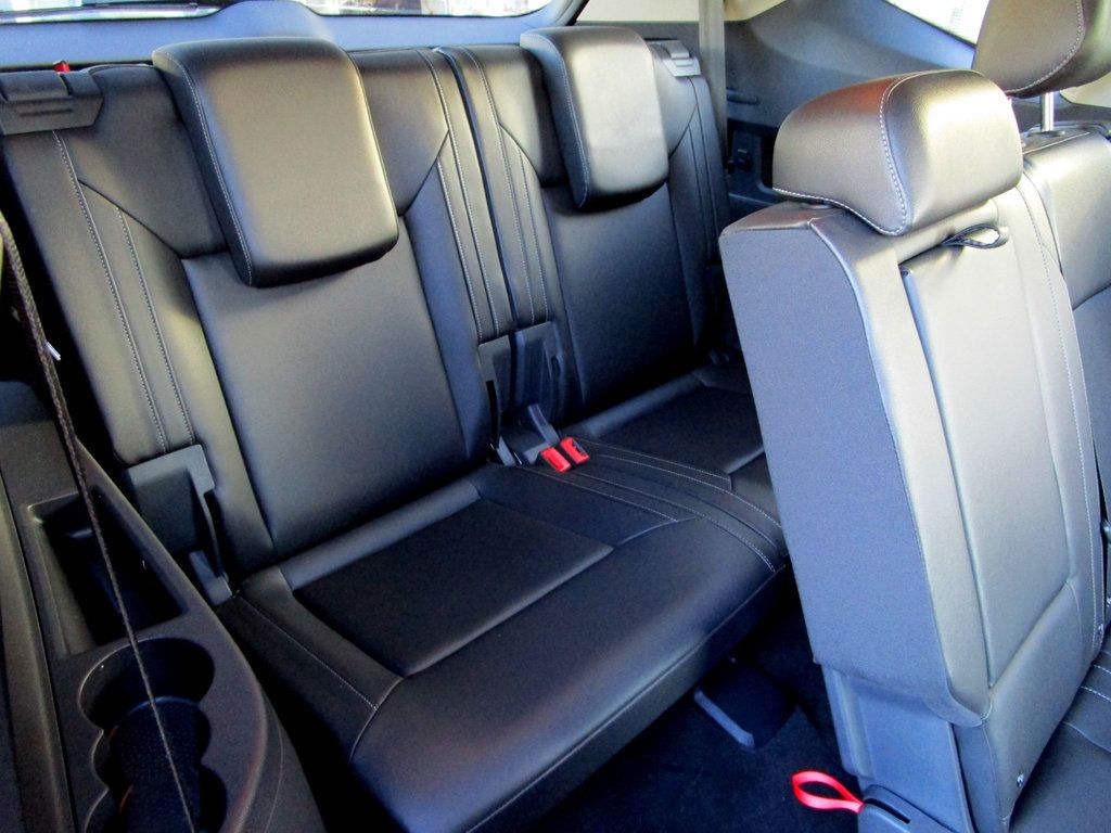 2018 Volkswagen Atlas 3.6L V6 SE 4MOTION - 23097256 - 19