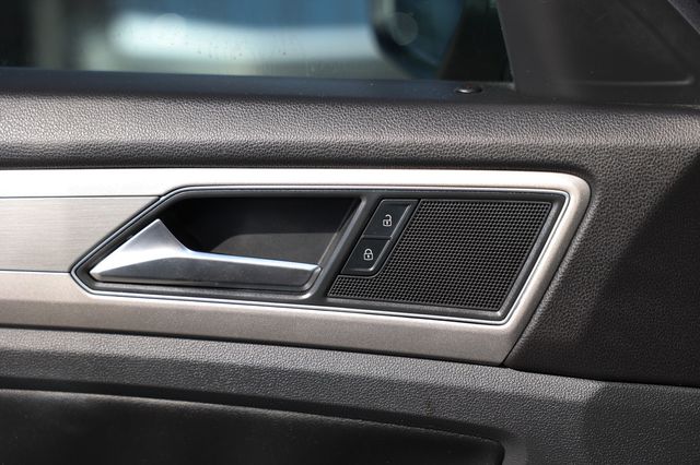 2018 Volkswagen Atlas 3.6L V6 SE FWD - 23019783 - 40