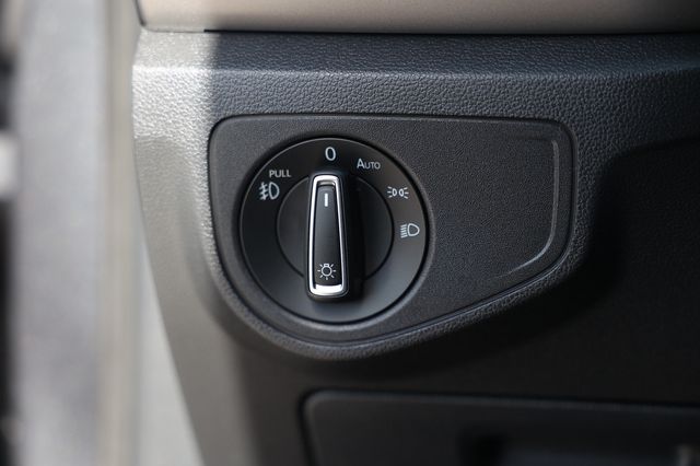 2018 Volkswagen Atlas 3.6L V6 SE FWD - 23019783 - 42