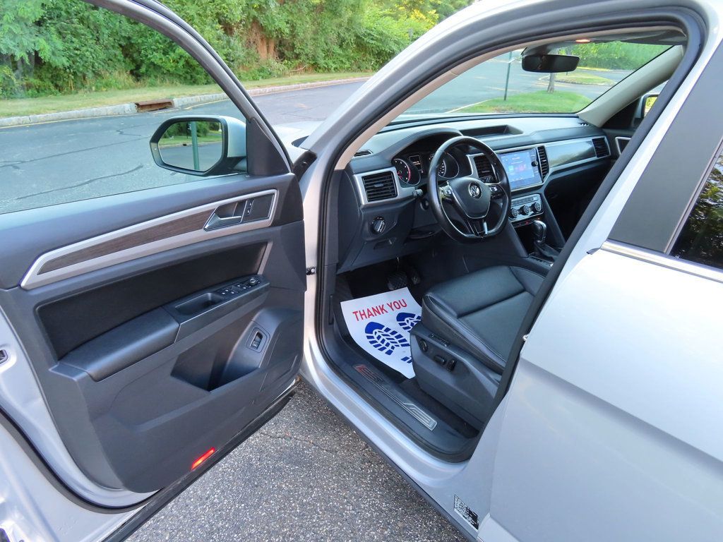 2018 Volkswagen Atlas SE photo 4