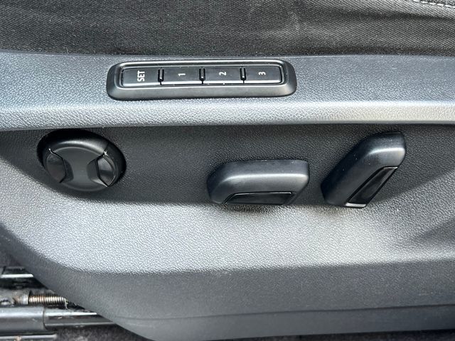 2018 Volkswagen Atlas 3.6L V6 SEL 4MOTION - 23015706 - 11