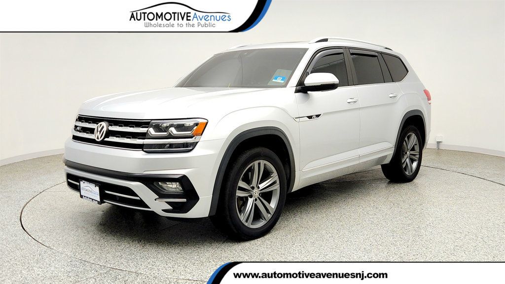 2018 Volkswagen Atlas 3.6L V6 SEL 4MOTION w/ Captain's Chairs & Trailer Hitch - 23040954 | Video 1