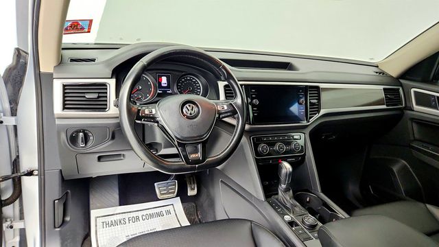 2018 Volkswagen Atlas 3.6L V6 SEL 4MOTION w/ Captain's Chairs & Trailer Hitch - 23040954 - 11