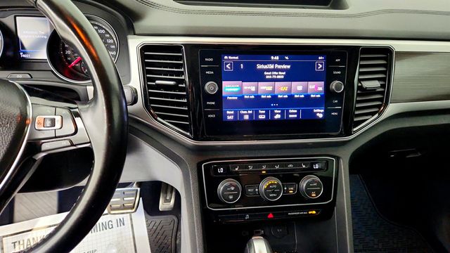 2018 Volkswagen Atlas 3.6L V6 SEL 4MOTION w/ Captain's Chairs & Trailer Hitch - 23040954 - 16