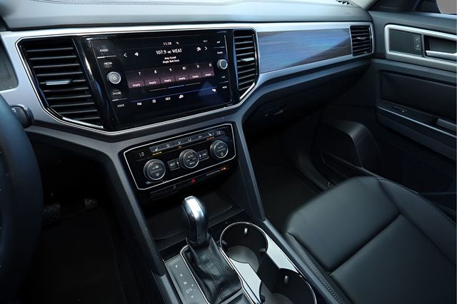 2018 VOLKSWAGEN ATLAS 3.6L V6 SEL FWD - 22953270 - 25