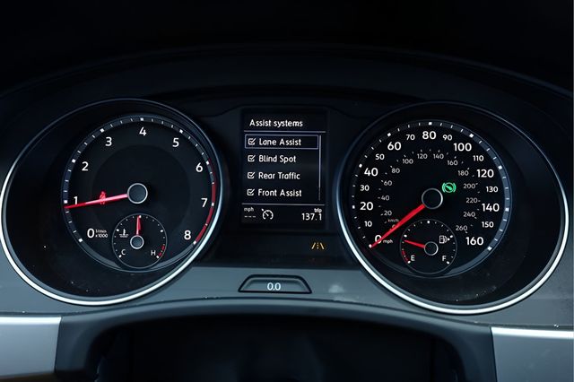 2018 VOLKSWAGEN ATLAS 3.6L V6 SEL FWD - 22953270 - 36