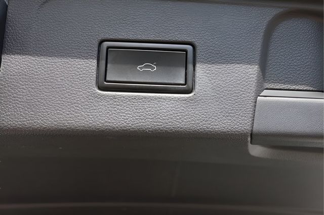 2018 VOLKSWAGEN ATLAS 3.6L V6 SEL FWD - 22967760 - 21