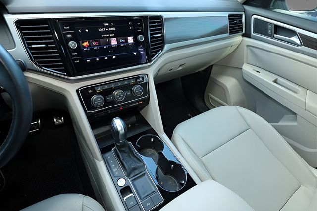 2018 VOLKSWAGEN ATLAS 3.6L V6 SEL FWD - 22967760 - 26