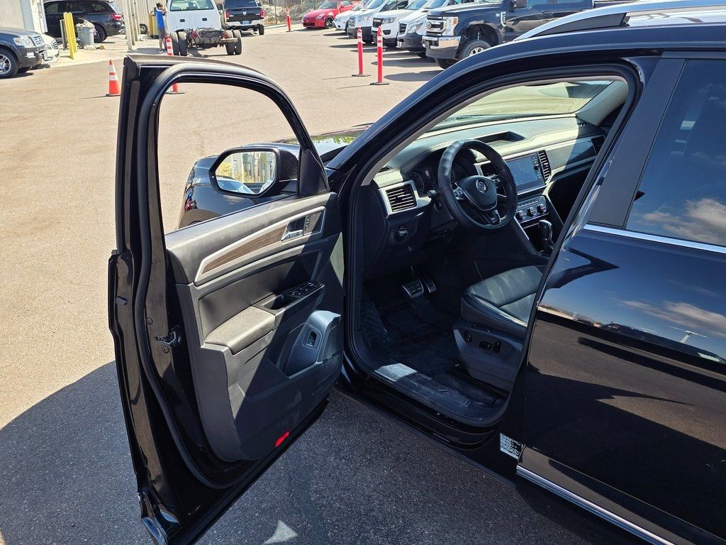 2018 Volkswagen Atlas 3.6L V6 SEL FWD - 22932494 - 42