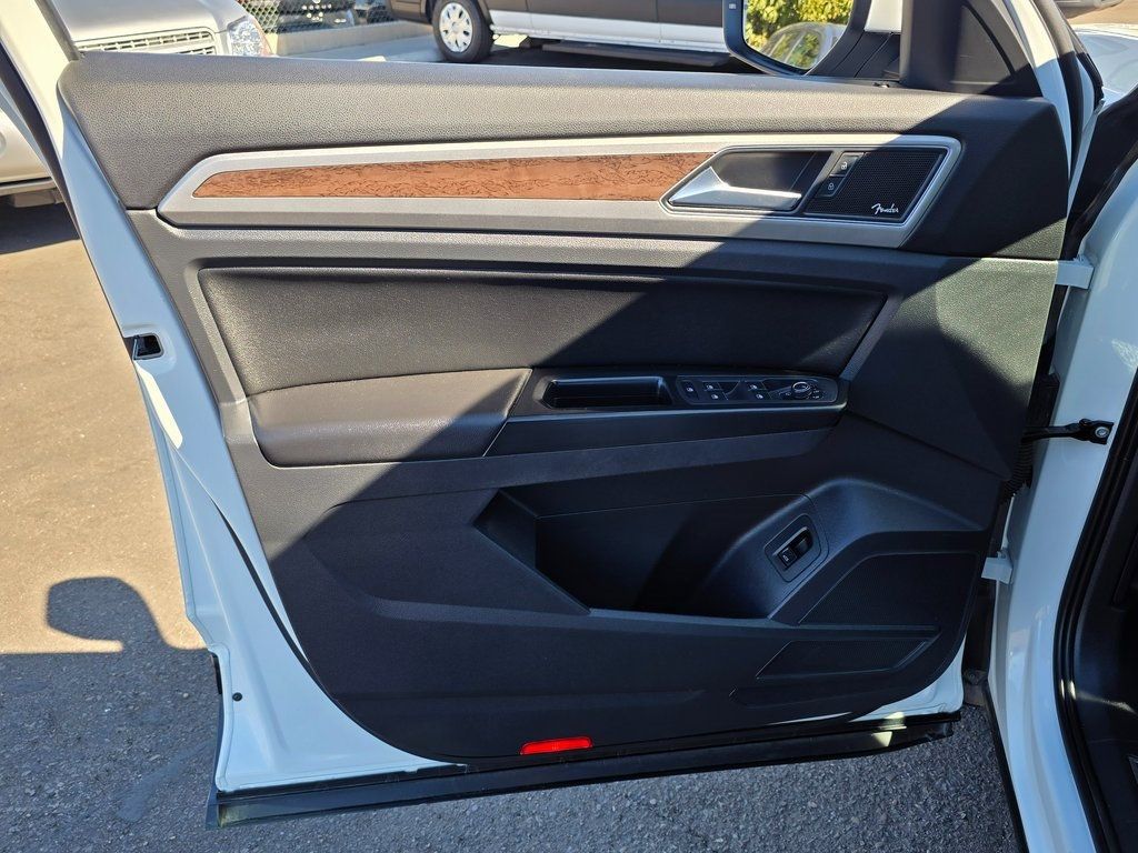 2018 Volkswagen Atlas 3.6L V6 SEL Premium 4MOTION - 22937408 - 26