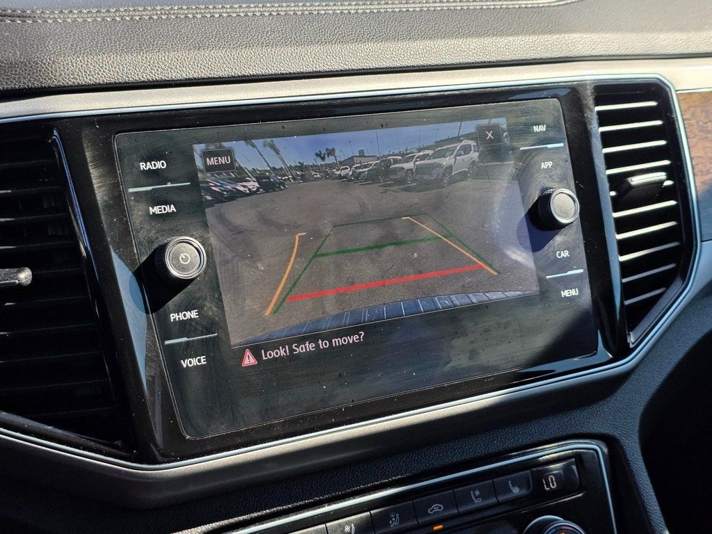 2018 Volkswagen Atlas 3.6L V6 SEL Premium 4MOTION - 22937408 - 35