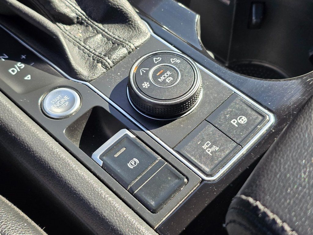 2018 Volkswagen Atlas 3.6L V6 SEL Premium 4MOTION - 22937408 - 40