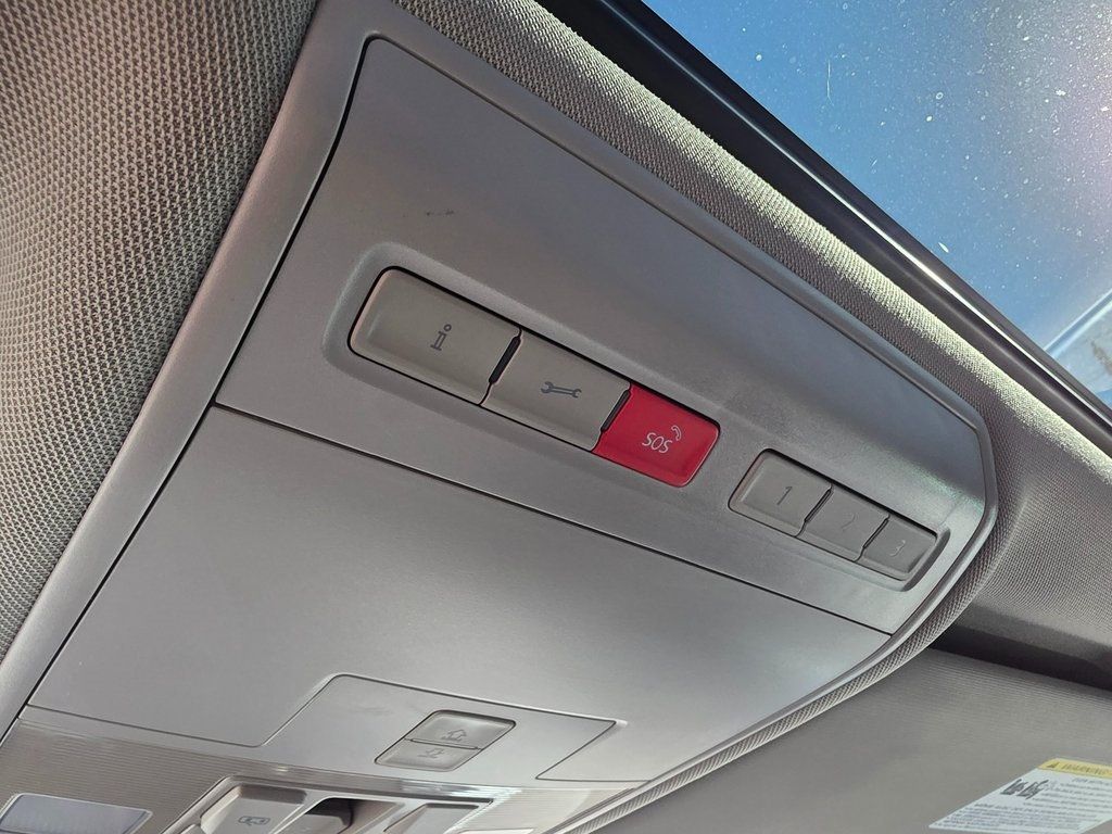 2018 Volkswagen Atlas 3.6L V6 SEL Premium 4MOTION - 22937408 - 44