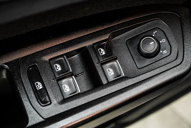 2018 Volkswagen Atlas 3.6L V6 S FWD - 22926924 - 39