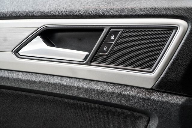 2018 Volkswagen Atlas 3.6L V6 S FWD - 22926924 - 40