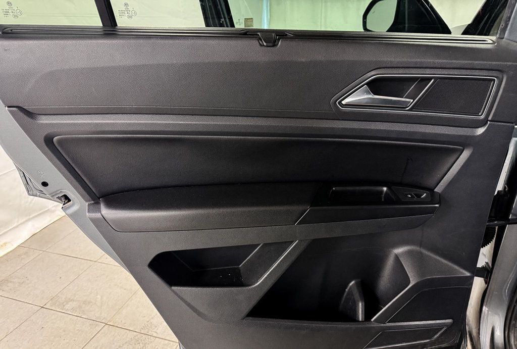 2018 Volkswagen Atlas SEL 4MOTION V6 AWD - 22975569 - 16