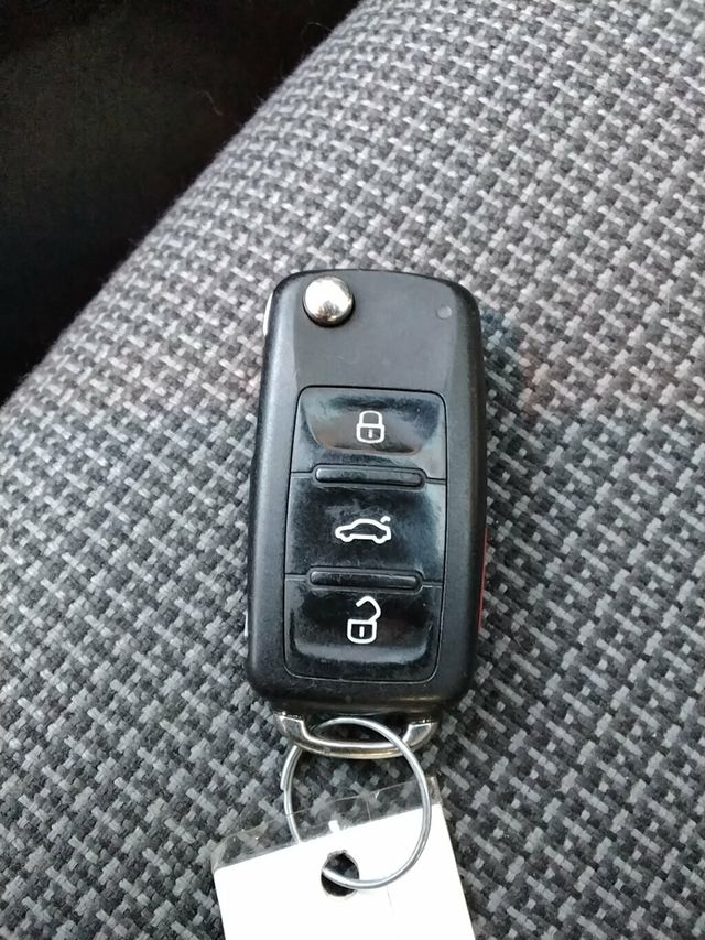 2018 Volkswagen Beetle Coast Automatic - 23043313 - 22