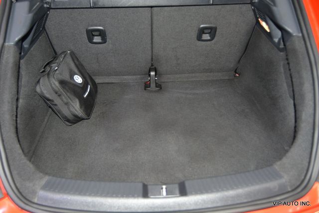 2018 Volkswagen Beetle Coast Automatic - 23052696 - 23