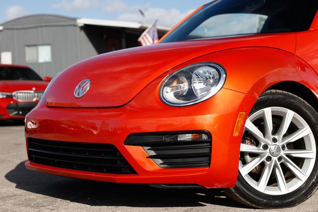 2018 Volkswagen Beetle S Automatic - 22963015 - 32