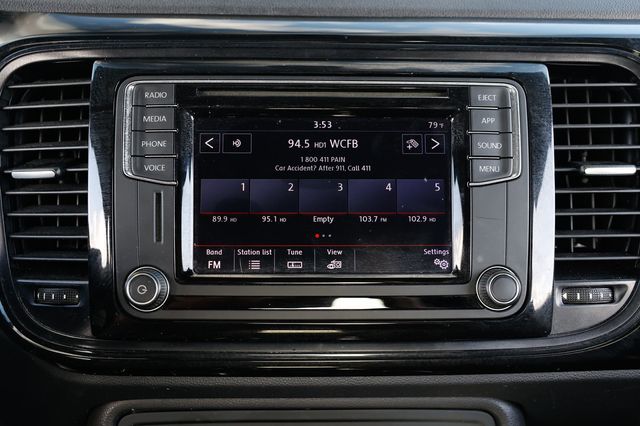 2018 Volkswagen Beetle S Automatic - 22963015 - 34