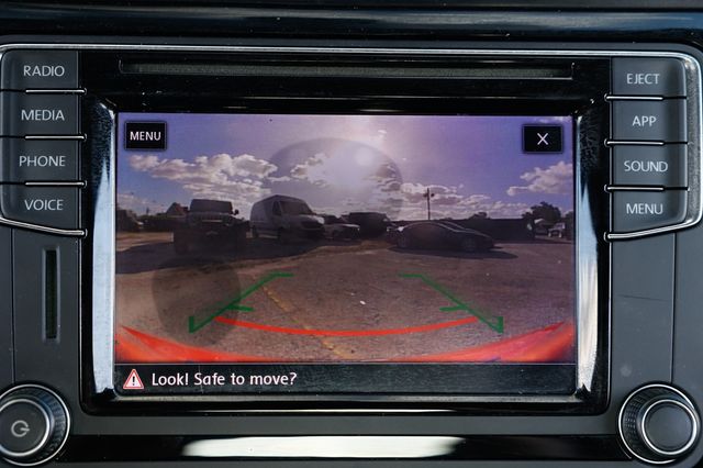 2018 Volkswagen Beetle S Automatic - 22963015 - 35